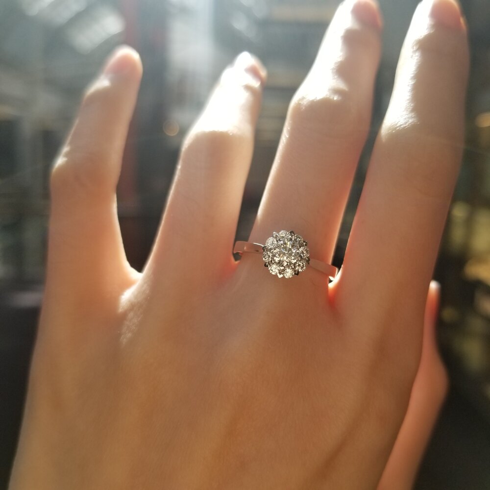 0.30 CT Round Halo CVD F/VS2 Diamond Engagement Ring