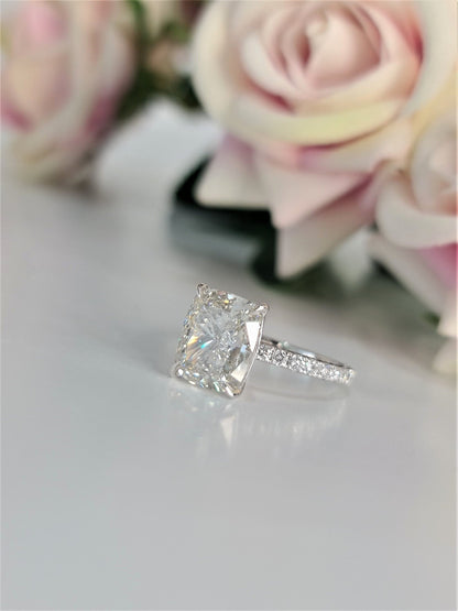 4.0 CT Cushion Solitaire CVD F/VS1 Diamond Engagement Ring